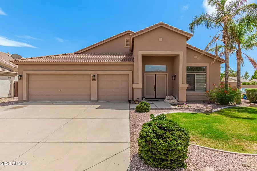 7989 W YUKON Drive, Peoria, AZ 85382