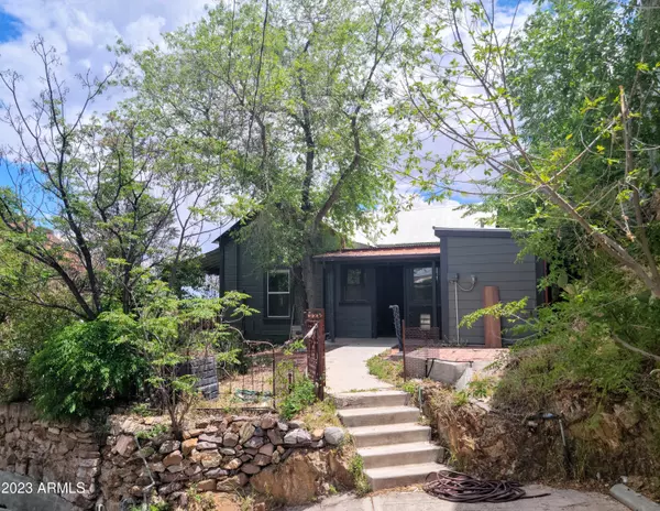 138 OPERA Drive, Bisbee, AZ 85603