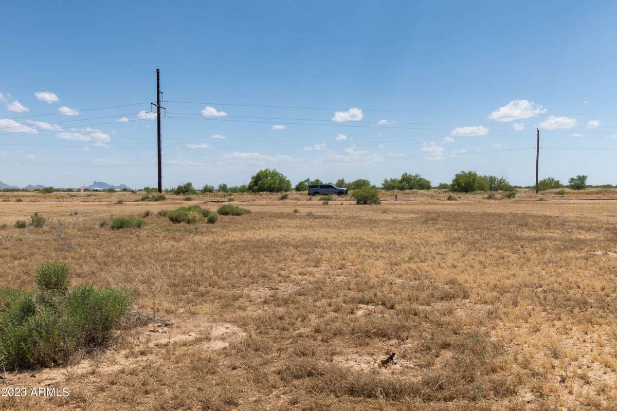 Eloy, AZ 85131,1806 E HANNA Road #-