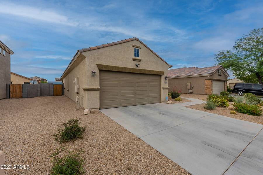 11956 W LOCUST Lane, Avondale, AZ 85323