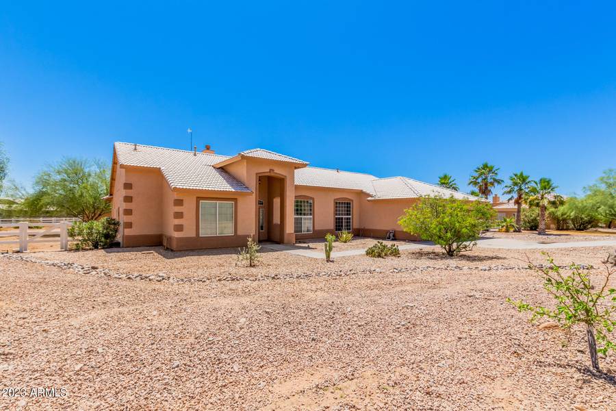 8351 S SUMMIT Drive, Casa Grande, AZ 85193