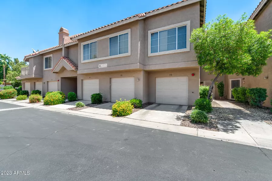 1633 E LAKESIDE Drive #131, Gilbert, AZ 85234