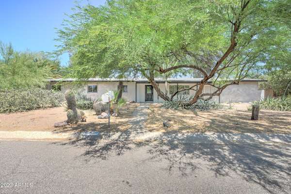 Scottsdale, AZ 85254,6220 E LARKSPUR Drive