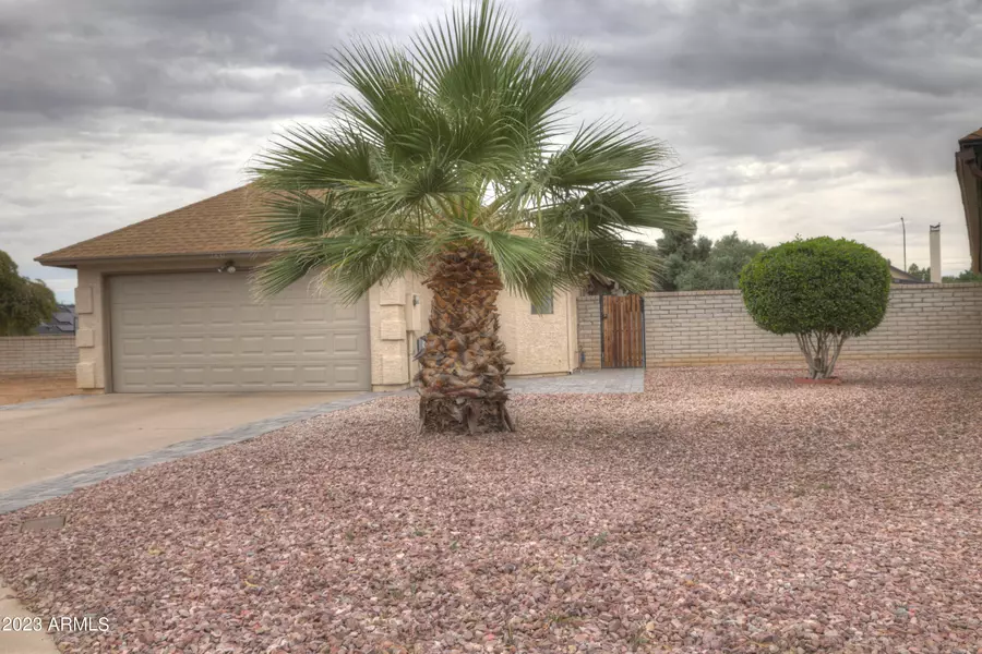 1631 E JAVELINA Circle, Mesa, AZ 85204