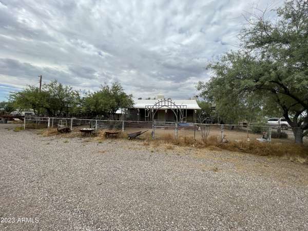 Gold Canyon, AZ 85118,15775 E US 60 Highway