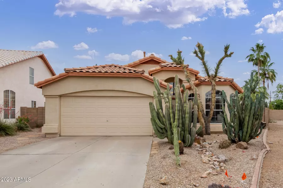 1566 E CHEYENNE Street, Gilbert, AZ 85296