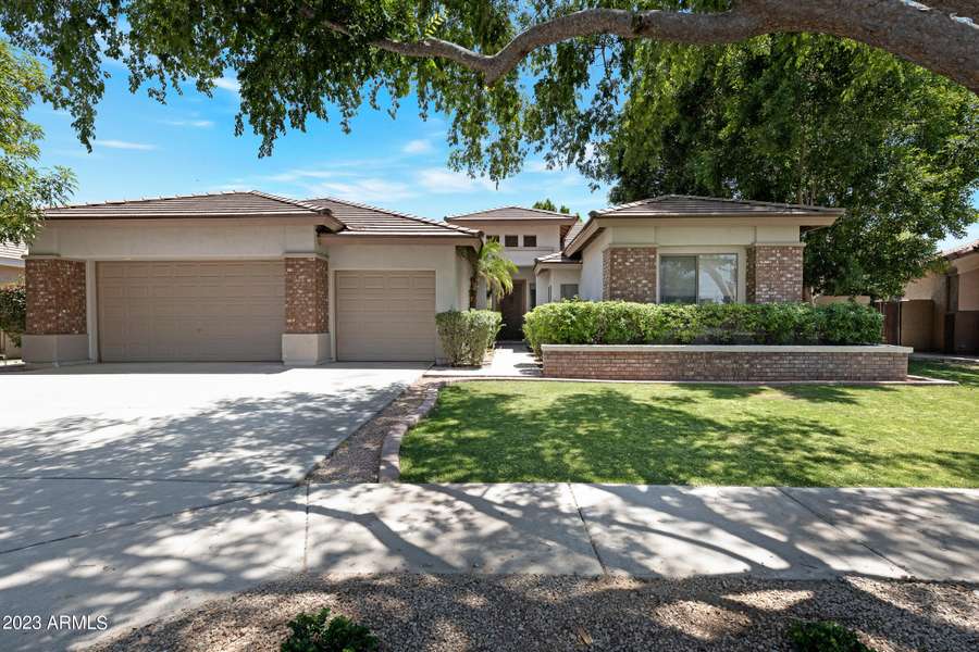 7677 S ASH Avenue, Tempe, AZ 85284