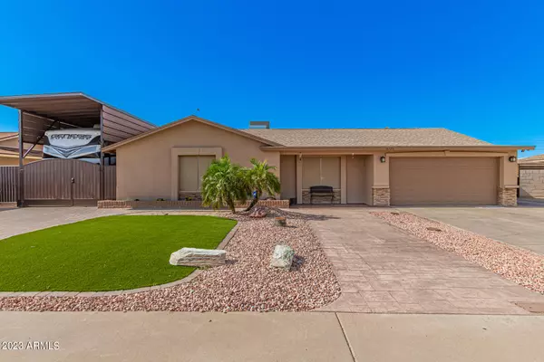 3725 W WOODRIDGE Drive, Glendale, AZ 85308