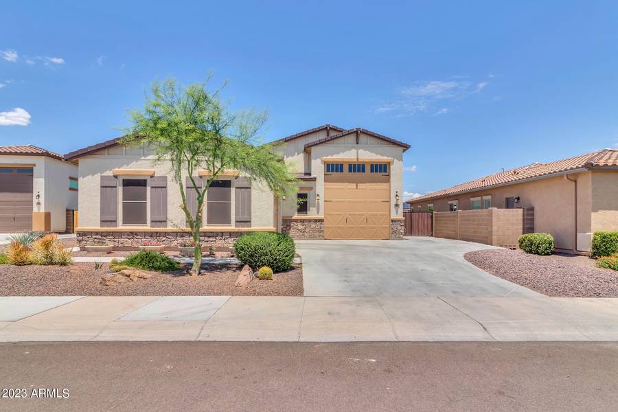 17272 W ECHO Lane, Waddell, AZ 85355