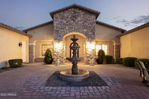 Gilbert, AZ 85295,865 E Buffalo Street