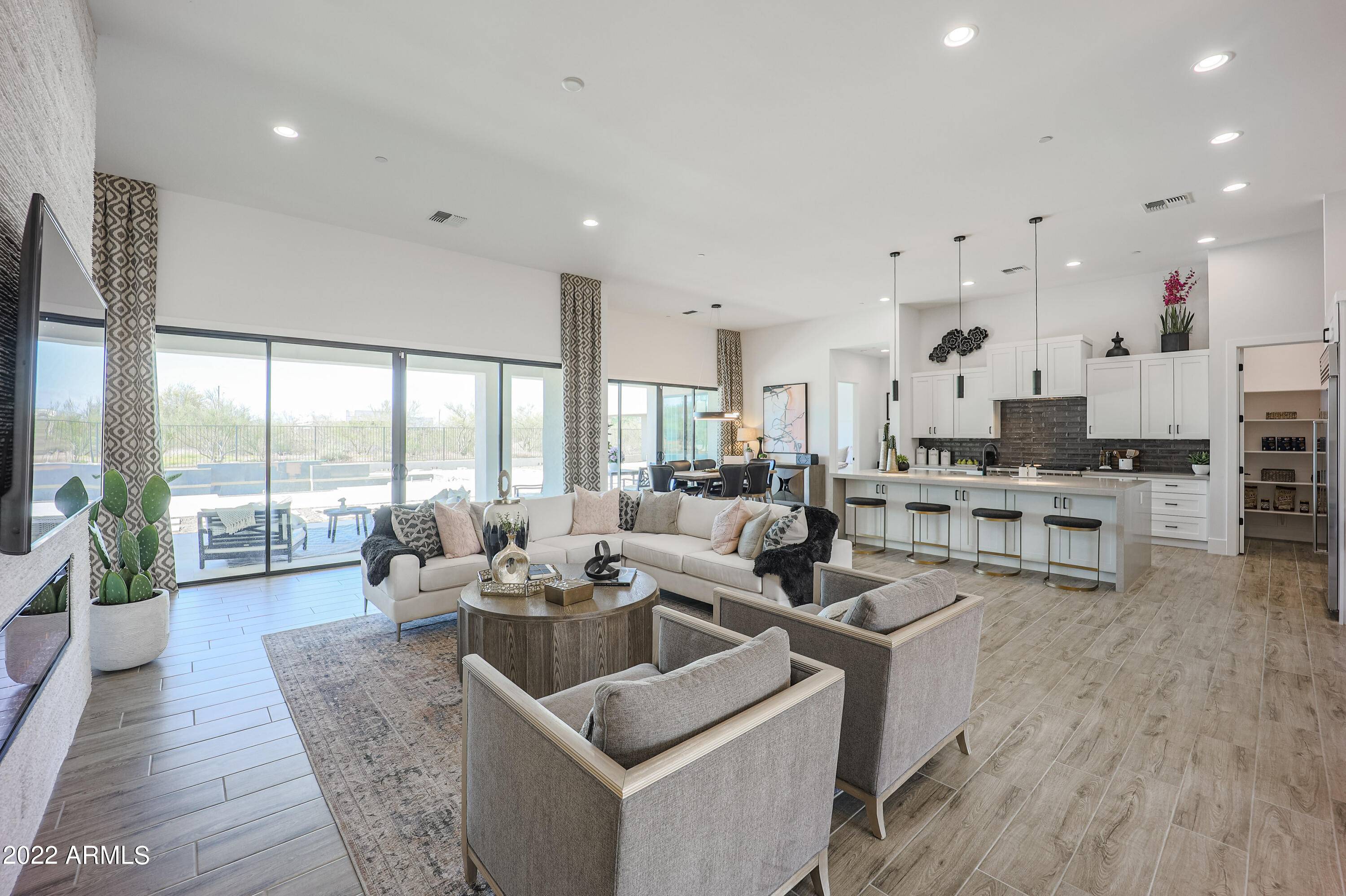 Cave Creek, AZ 85331,40381 N 72ND Street