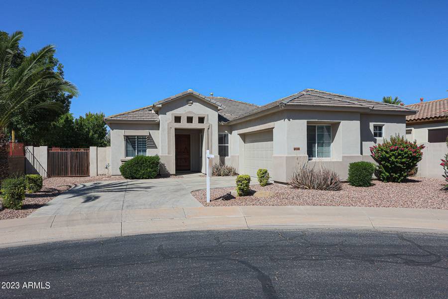 801 W SYCAMORE Court, Litchfield Park, AZ 85340