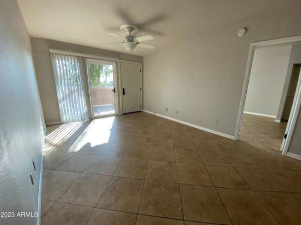 Glendale, AZ 85304,5757 W EUGIE Avenue #2020