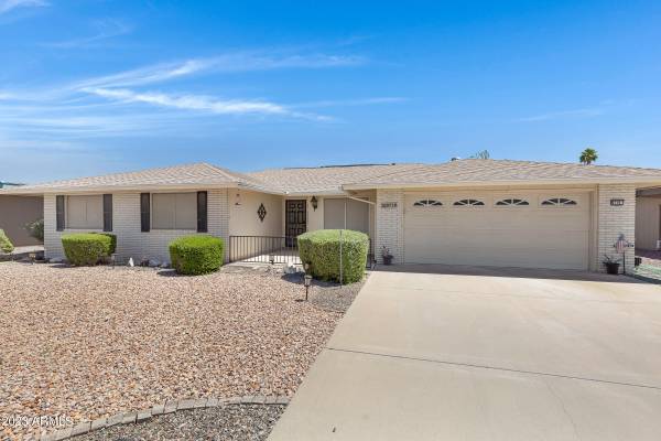 9719 W NEWPORT Drive, Sun City, AZ 85351