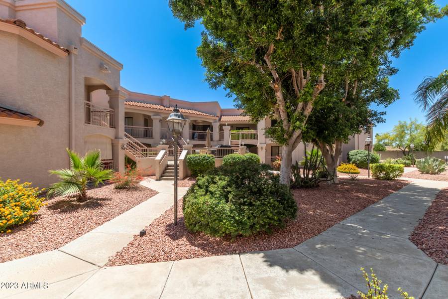 9151 W GREENWAY Road #109, Peoria, AZ 85381