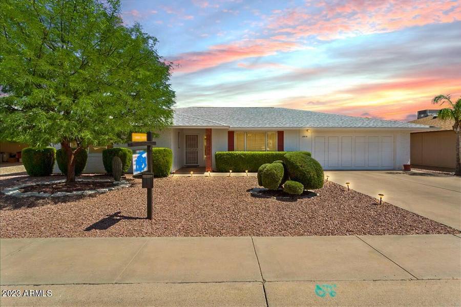 12515 W KEYSTONE Drive, Sun City West, AZ 85375