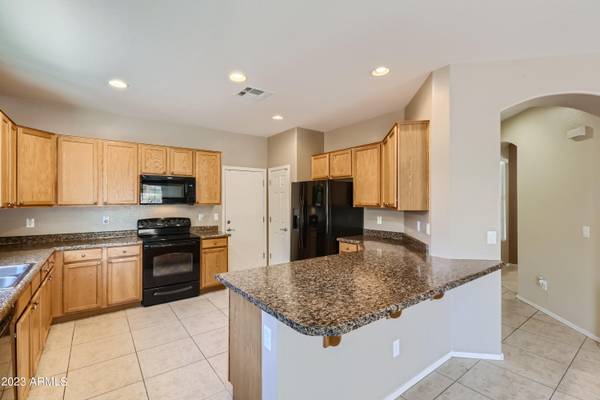 15116 W Glenrosa Avenue, Goodyear, AZ 85395