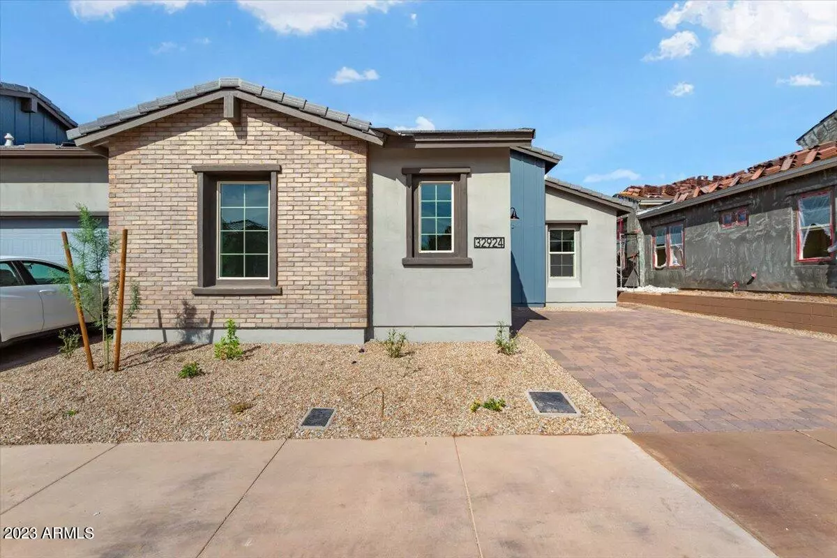 Scottsdale, AZ 85266,32924 N 73rd Way