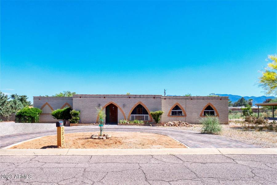 3032 E ORIOLE Drive, Sierra Vista, AZ 85635