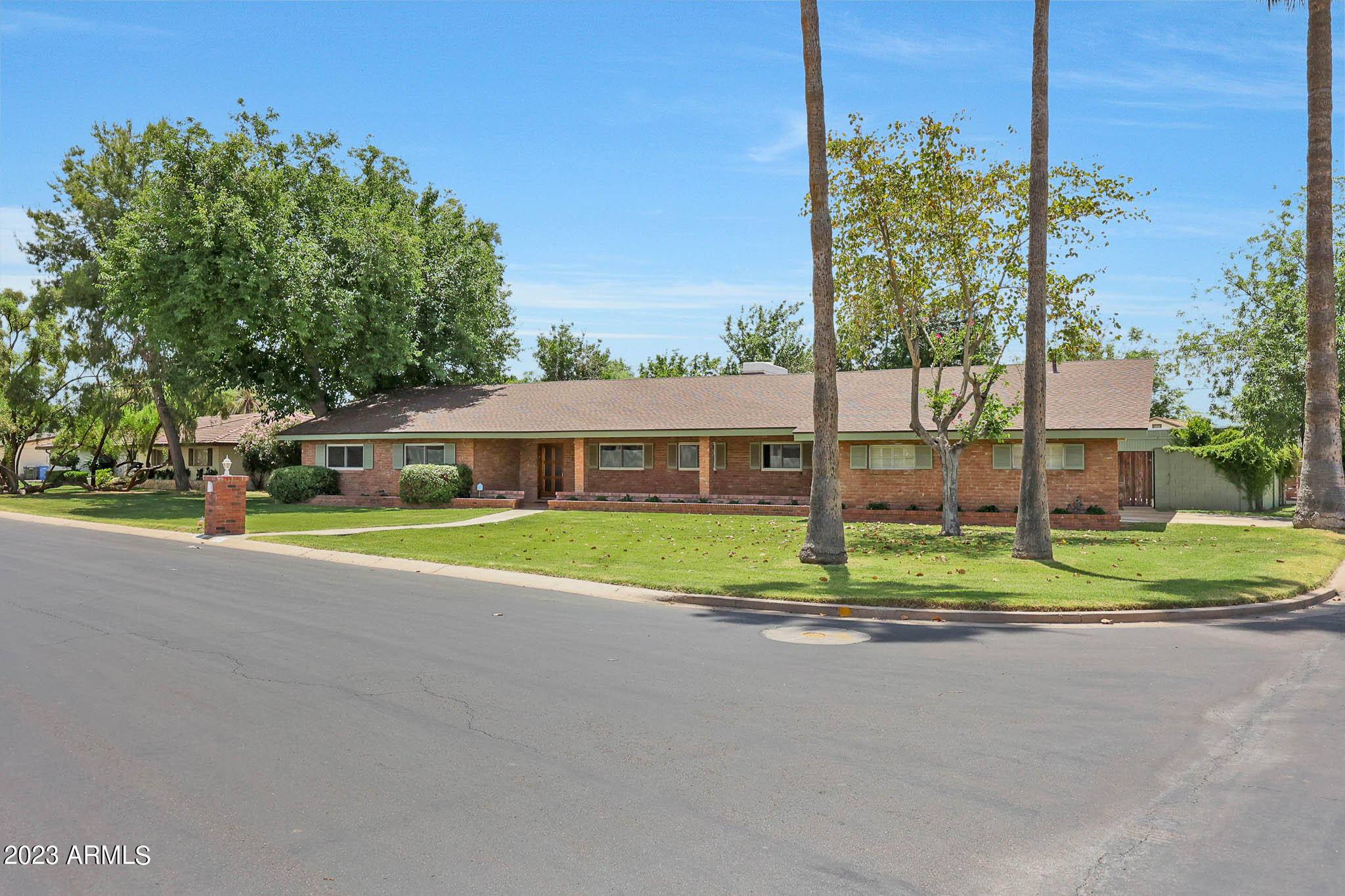231 W GARDENIA Drive, Phoenix, AZ 85021