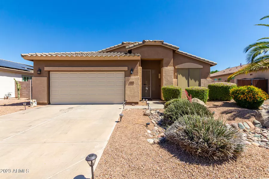 2072 E TORREY PINES Place, Chandler, AZ 85249