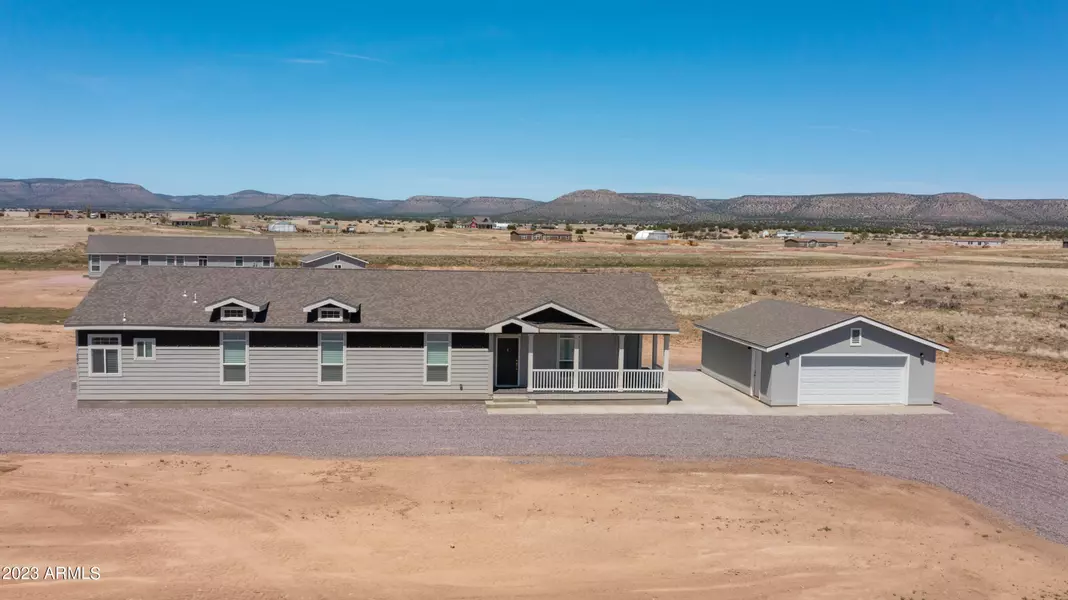 2294 W Madeira Avenue, Paulden, AZ 86334