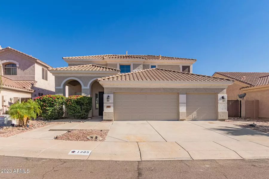 1305 W WINDSONG Drive, Phoenix, AZ 85045