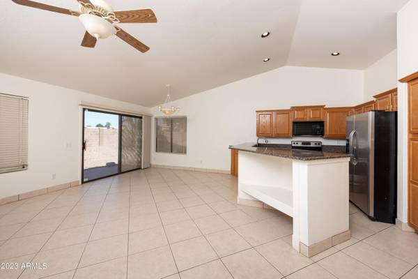 Chandler, AZ 85249,6885 S OAKMONT Drive