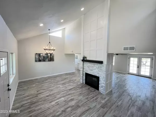 New River, AZ 85087,1425 E CIRCLE MOUNTAIN Road