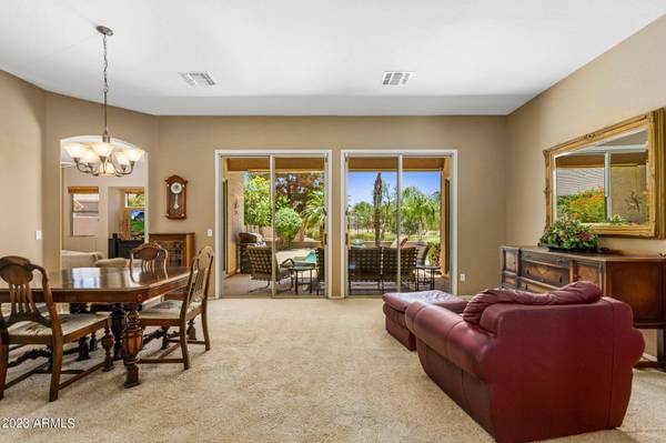 Chandler, AZ 85248,677 W HEMLOCK Way