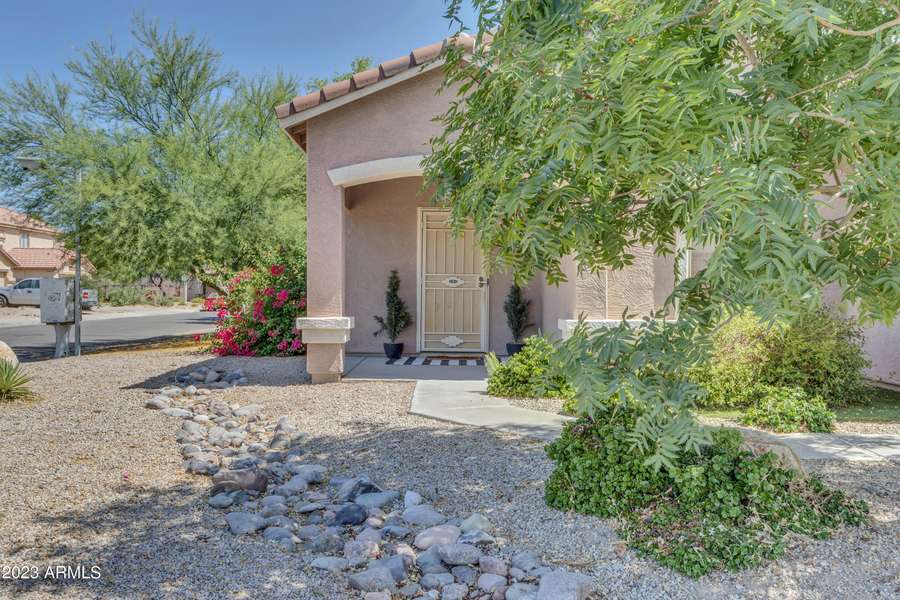 1938 E LIPIZZAN Drive, San Tan Valley, AZ 85140