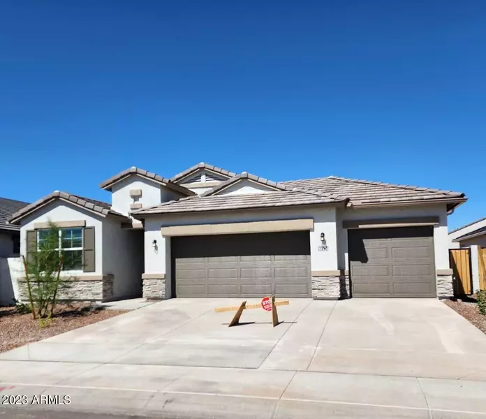 10326 W TAMARISK Avenue, Tolleson, AZ 85353