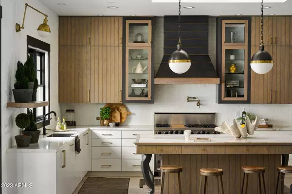 4456 E CALLE DEL NORTE -- Phoenix, AZ 85018