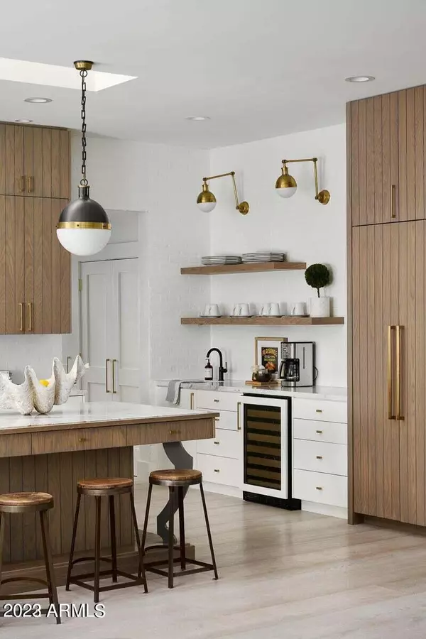 4456 E CALLE DEL NORTE -- Phoenix, AZ 85018