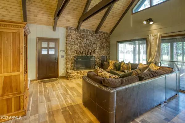 Pinetop, AZ 85935,3332 LAKE VIEW Drive