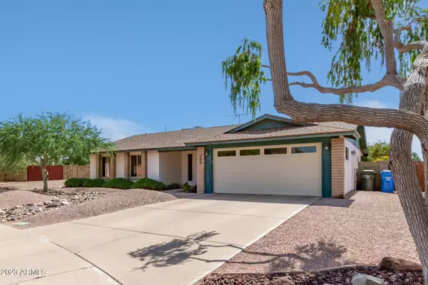 15808 N 8TH Place, Phoenix, AZ 85022