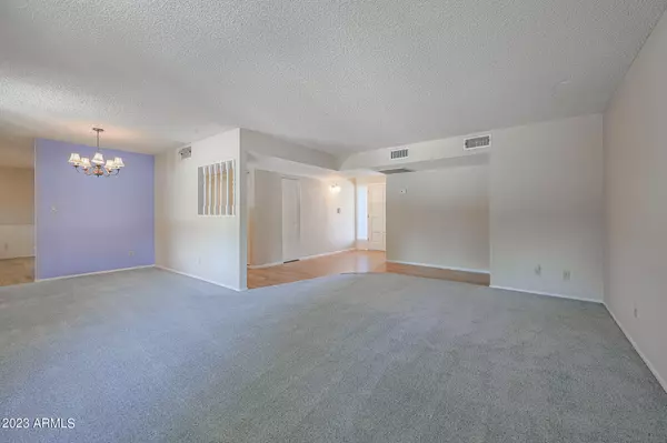 Phoenix, AZ 85051,3825 W ROYAL PALM Road