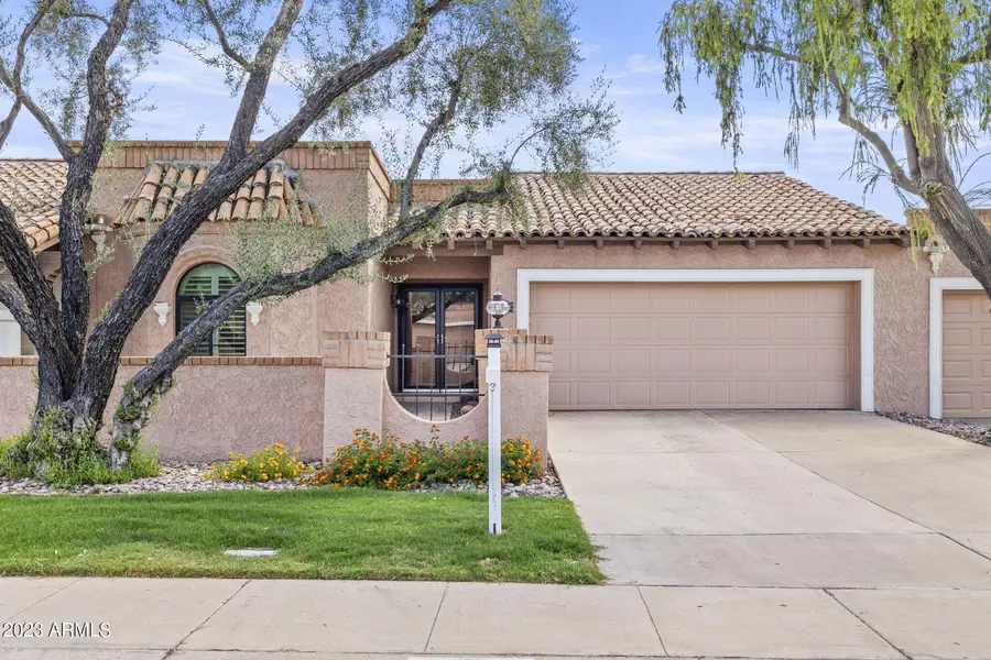 8105 E VIA DE LA ESCUELA --, Scottsdale, AZ 85258