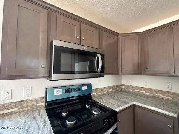 Prescott, AZ 86301,689 Whipple Street #9