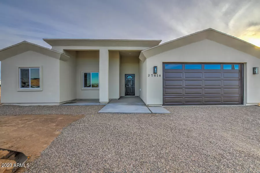 37616 W Garfield Street, Tonopah, AZ 85354