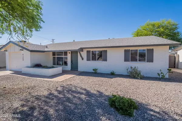 8208 E ELM Drive, Scottsdale, AZ 85257
