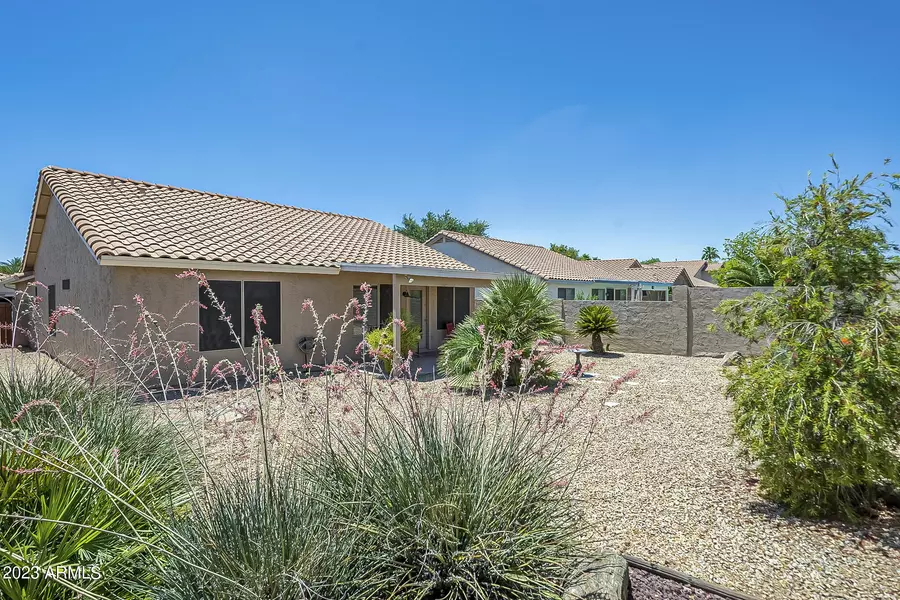 1284 W LARK Drive, Chandler, AZ 85286