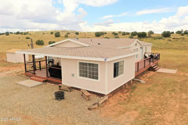 Seligman, AZ 86337,50485 N White Feather Road