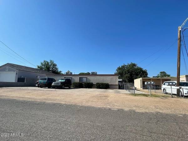 Kingman, AZ 86401,2134 FLORENCE Avenue #0