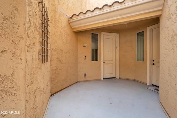 Chandler, AZ 85225,900 S CANAL Drive #222