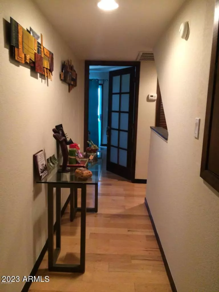 Scottsdale, AZ 85251,7755 E THOMAS Road #10
