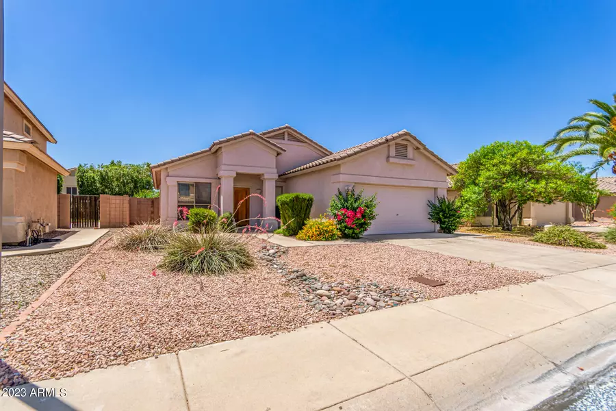 6641 W ROSE GARDEN Lane, Glendale, AZ 85308