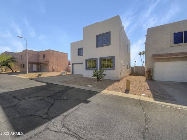 9232 S LAS LOMITAS Street,  Phoenix,  AZ 85042