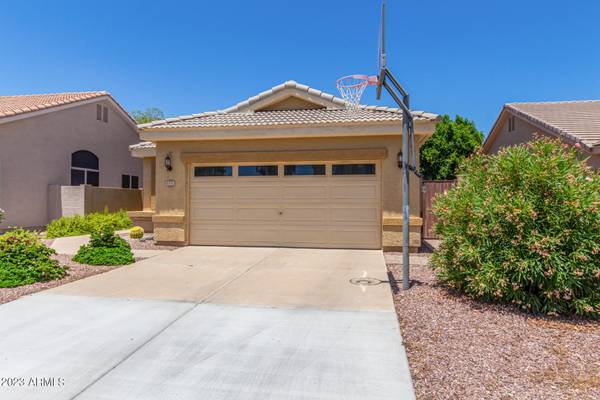 Chandler, AZ 85225,1552 E SHANNON Street