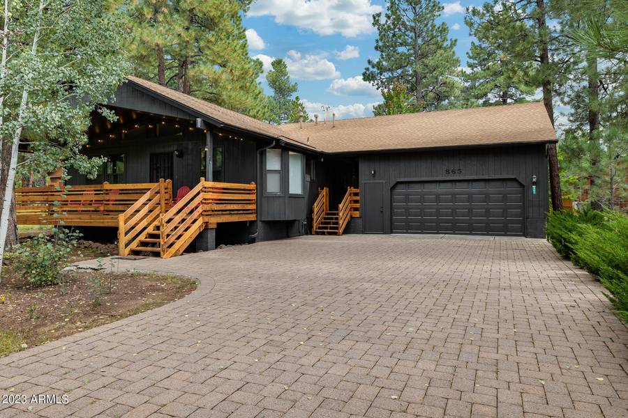 865 E CARIBOU Road, Munds Park, AZ 86017